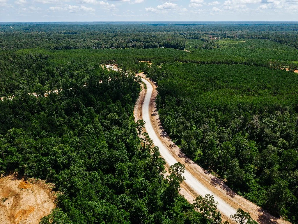 Private Cul-de-Sac Acreage Setting